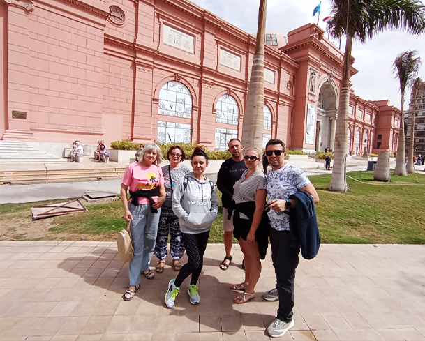 Cairo Egyptian Museum and Pyramids