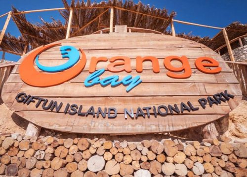 Luxury cruise to Orange Bay